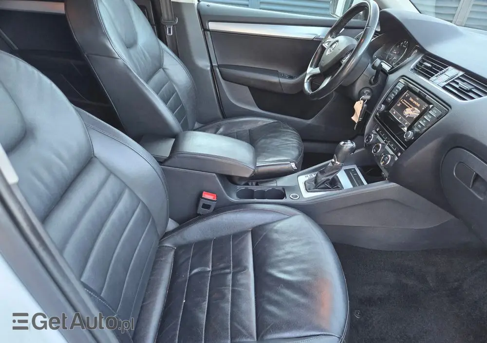 SKODA Octavia 1.6 TDI Ambition DSG