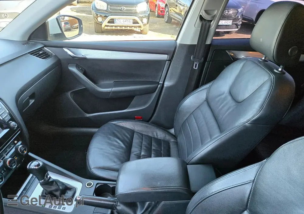 SKODA Octavia 1.6 TDI Ambition DSG