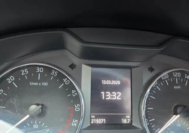 SKODA Octavia 1.6 TDI Ambition DSG