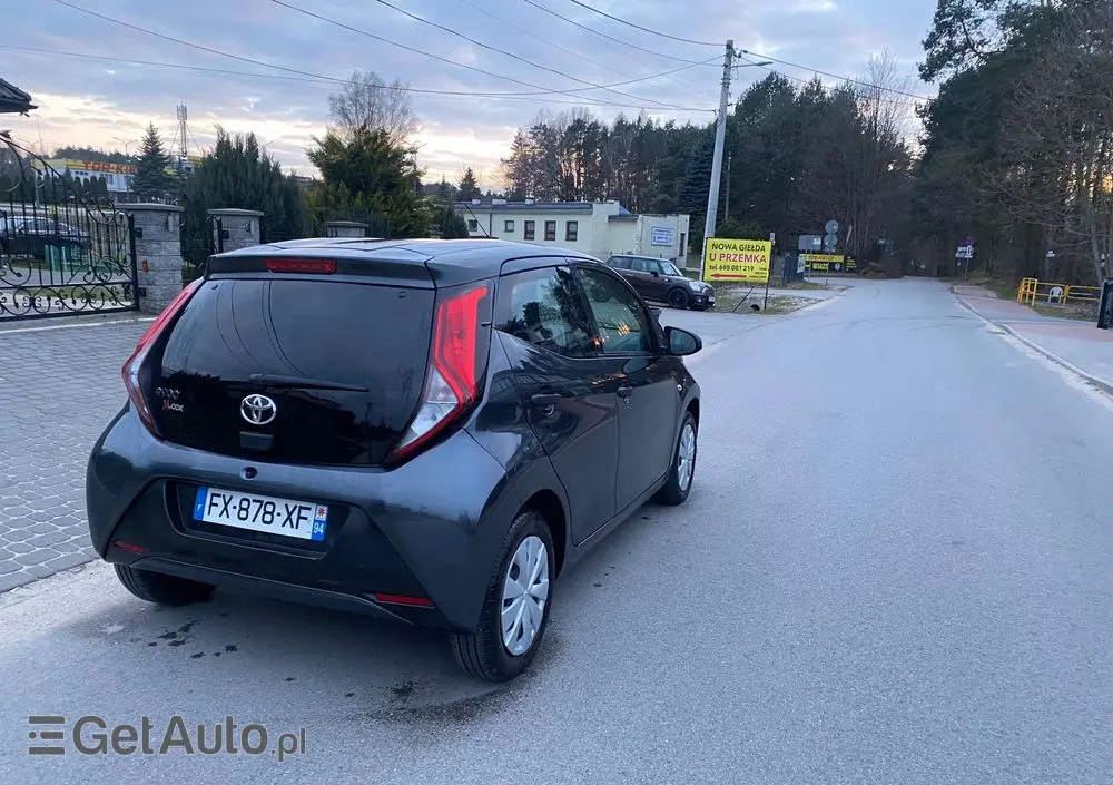 TOYOTA Aygo X-style
