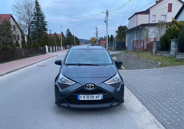 TOYOTA Aygo X-style