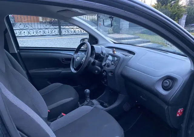 TOYOTA Aygo X-style