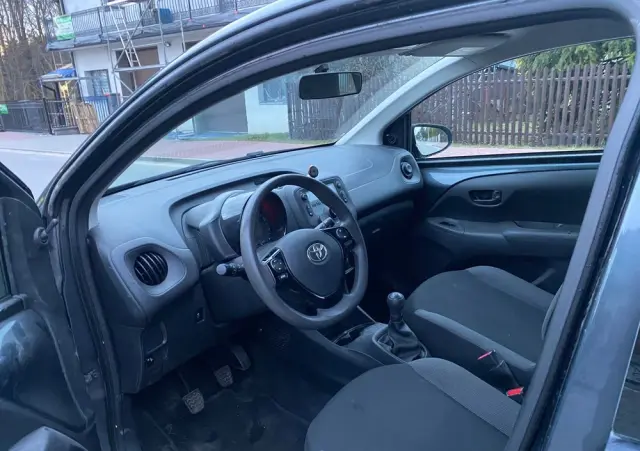 TOYOTA Aygo X-style