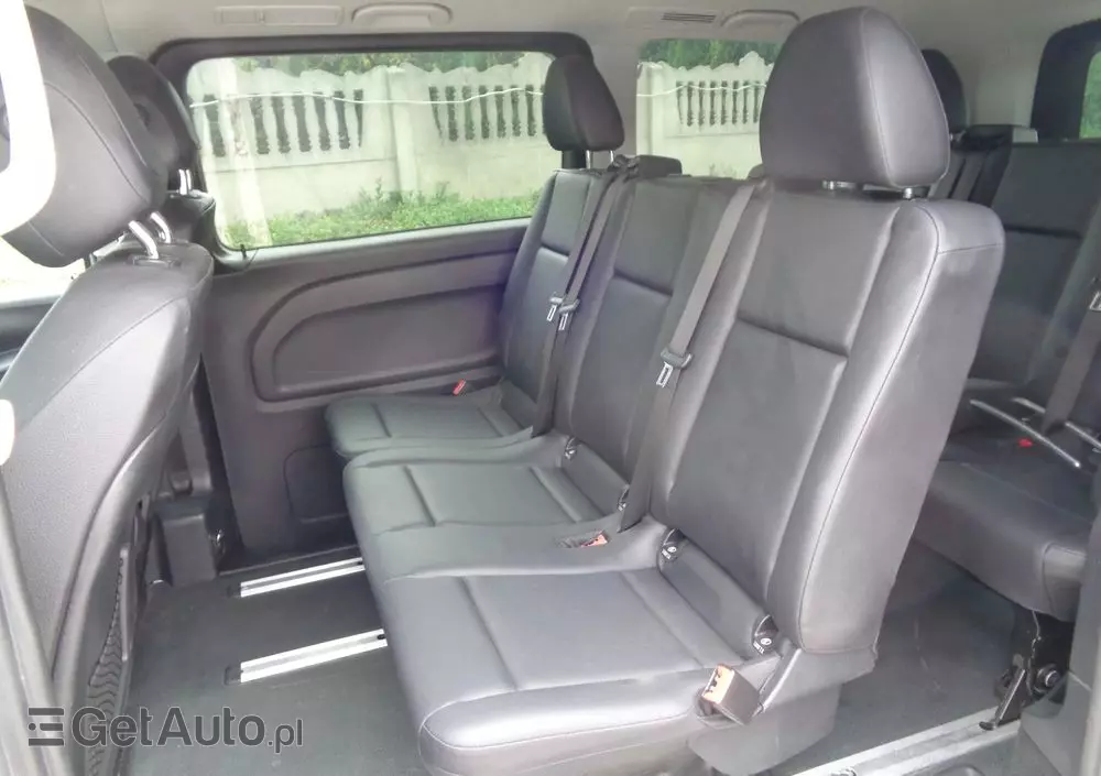 MERCEDES-BENZ Klasa V 300 extralang 9G-TRONIC