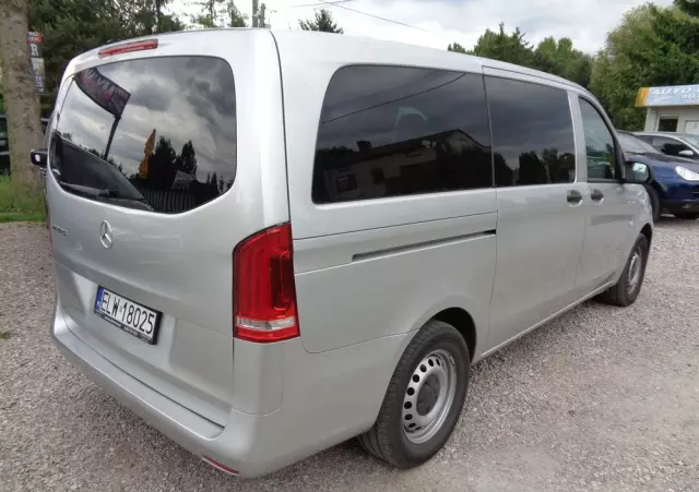 MERCEDES-BENZ Klasa V 300 extralang 9G-TRONIC