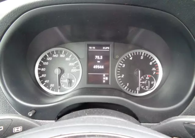 MERCEDES-BENZ Klasa V 300 extralang 9G-TRONIC