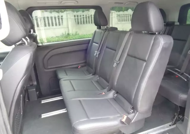 MERCEDES-BENZ Klasa V 300 extralang 9G-TRONIC