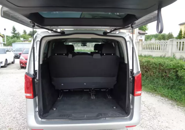 MERCEDES-BENZ Klasa V 300 extralang 9G-TRONIC