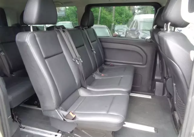 MERCEDES-BENZ Klasa V 300 extralang 9G-TRONIC