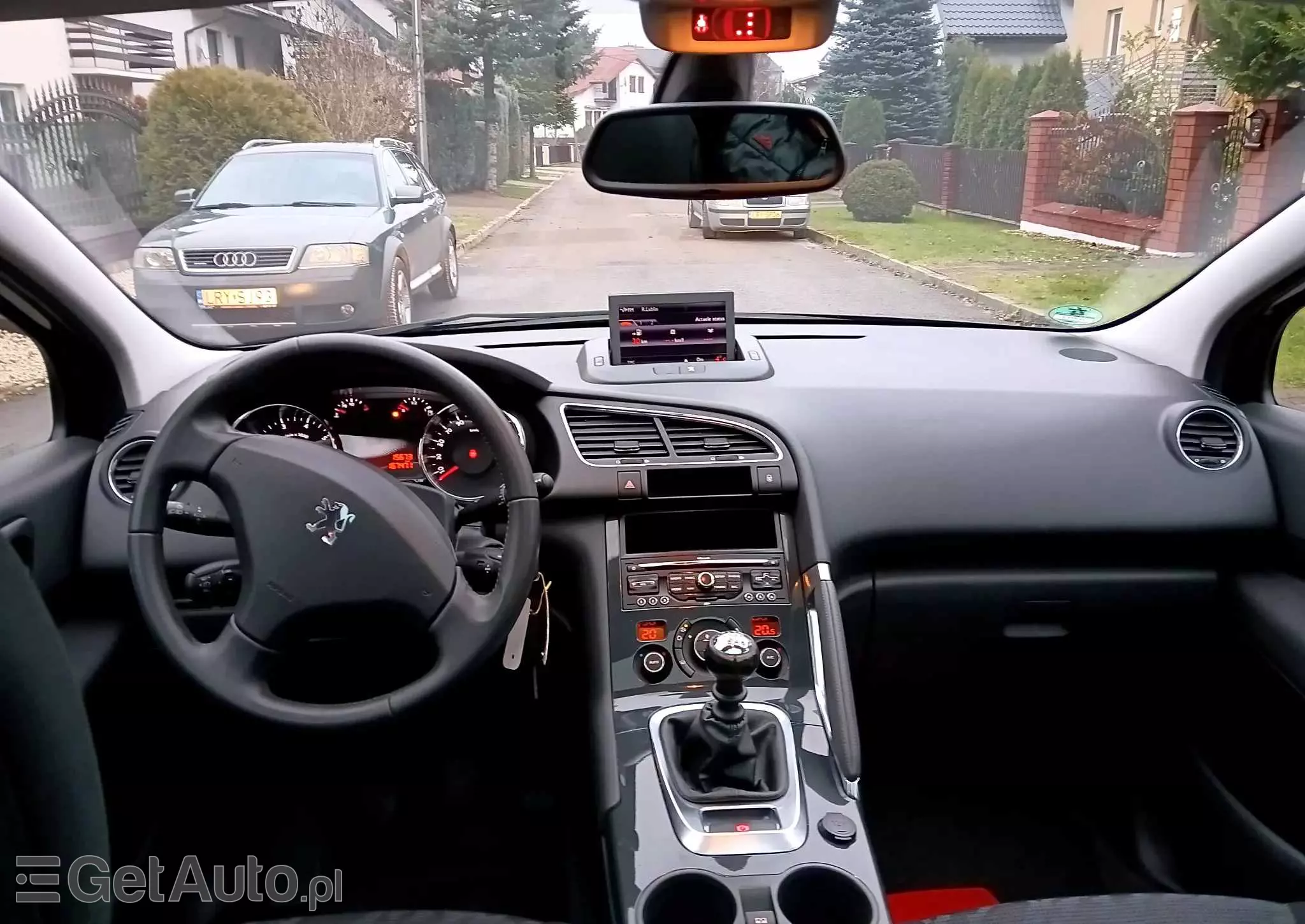 PEUGEOT 3008 1.6 Allure