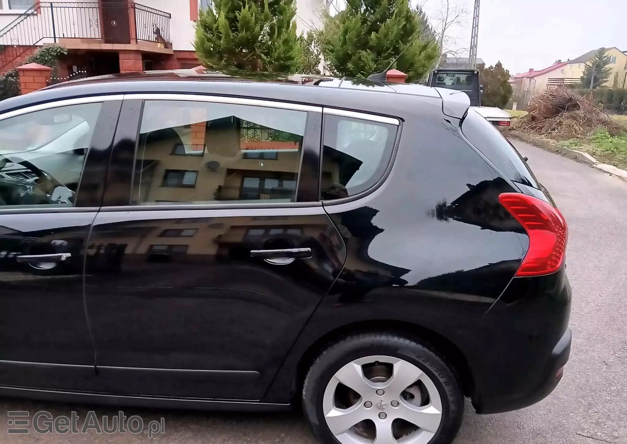 PEUGEOT 3008 1.6 Allure