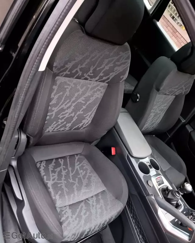 PEUGEOT 3008 1.6 Allure