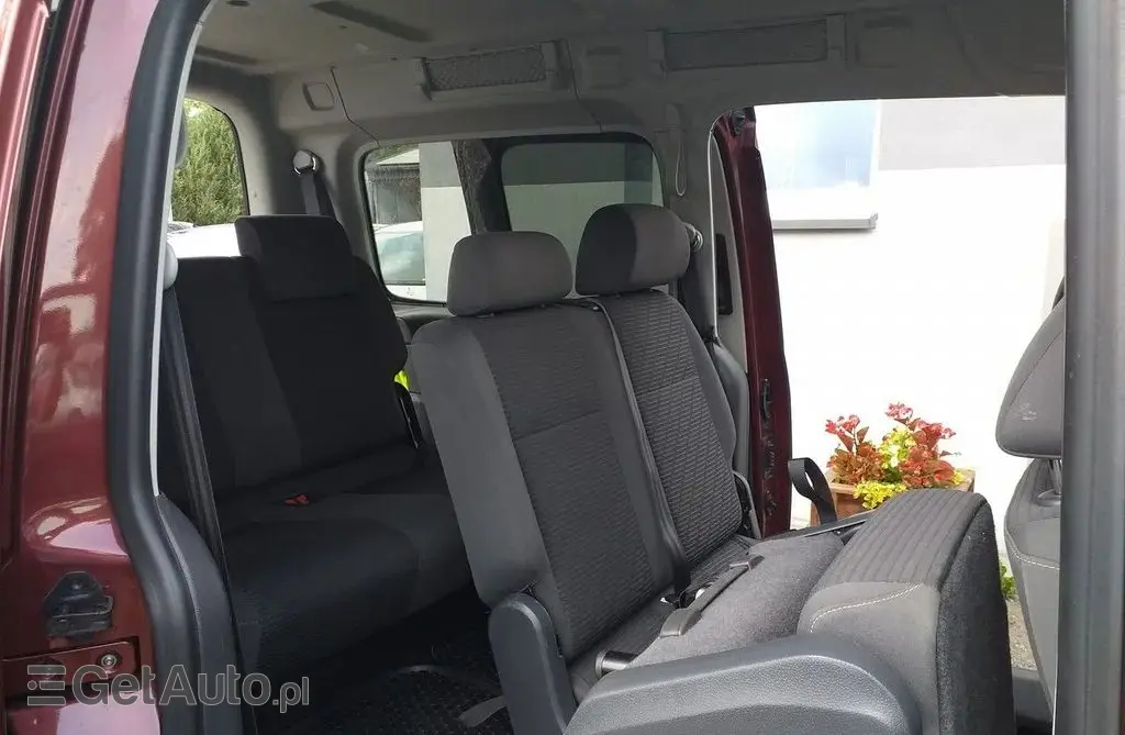 VOLKSWAGEN Caddy California 