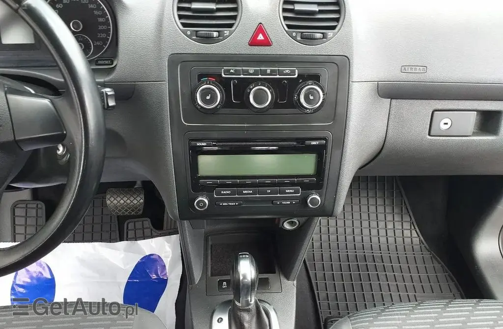 VOLKSWAGEN Caddy California 