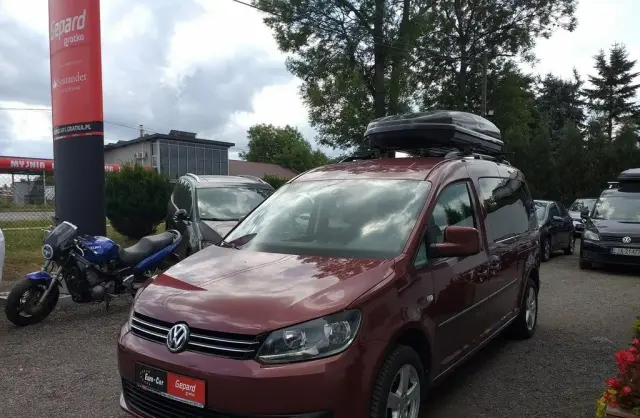 VOLKSWAGEN Caddy California 