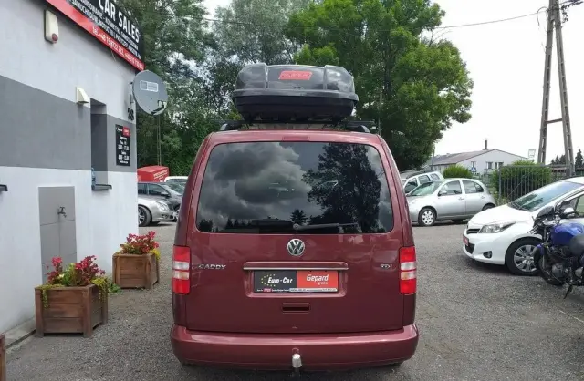 VOLKSWAGEN Caddy California 