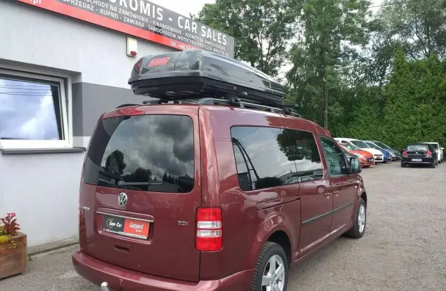 VOLKSWAGEN Caddy California 