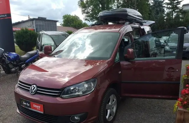 VOLKSWAGEN Caddy California 