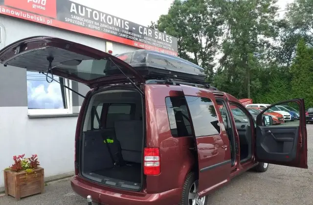 VOLKSWAGEN Caddy California 