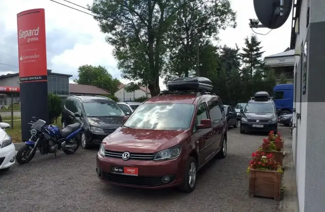 VOLKSWAGEN Caddy California 