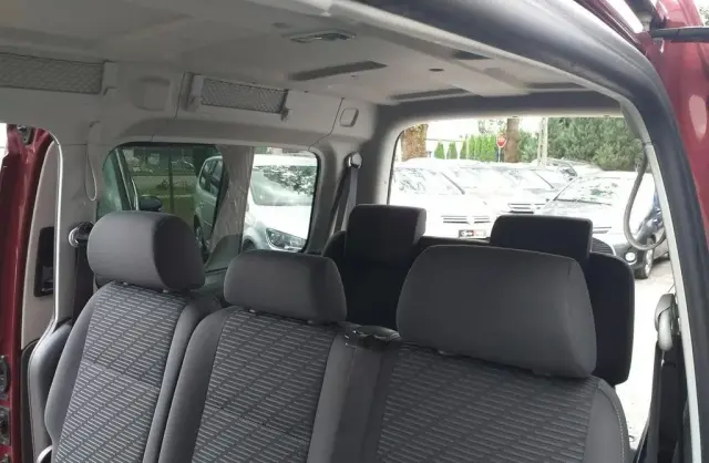 VOLKSWAGEN Caddy California 