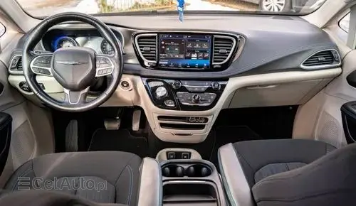 CHRYSLER Pacifica 
