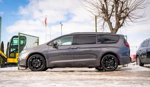 CHRYSLER Pacifica 