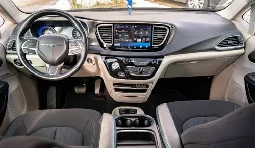 CHRYSLER Pacifica 