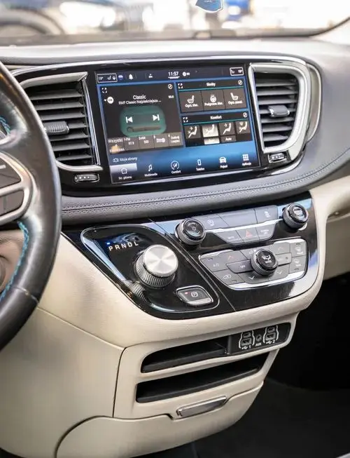 CHRYSLER Pacifica 
