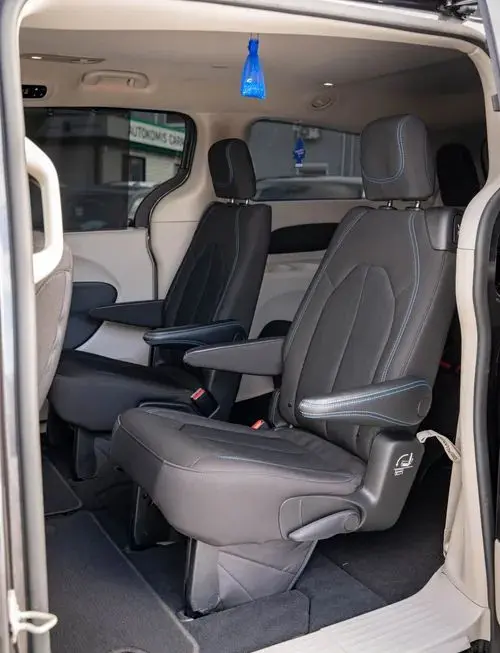 CHRYSLER Pacifica 