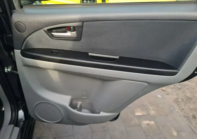 SUZUKI SX4 1.9 DDiS DPF 4x2 Comfort