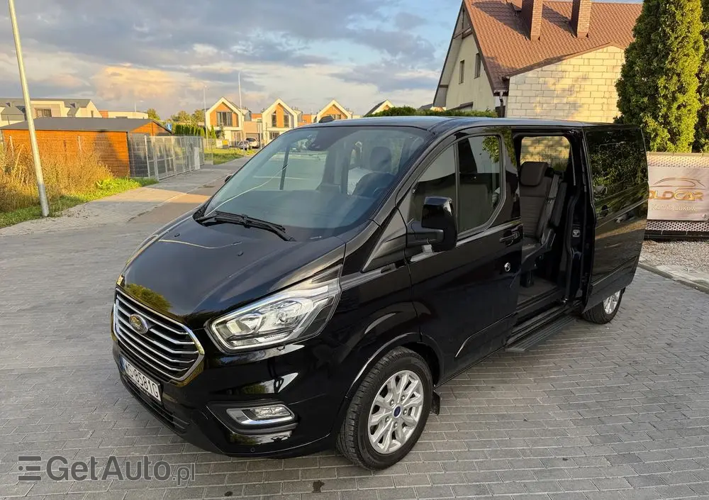 FORD Tourneo Custom 