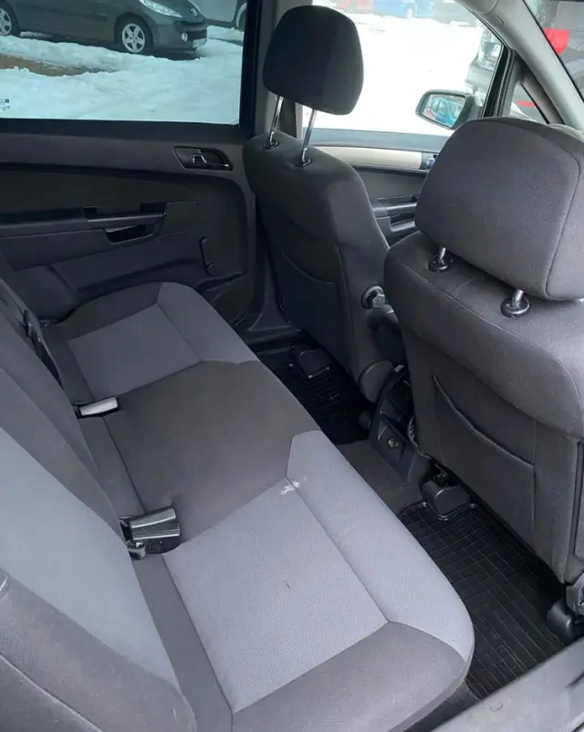 OPEL Zafira 2.2 Automatik Edition