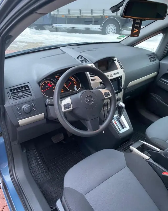 OPEL Zafira 2.2 Automatik Edition