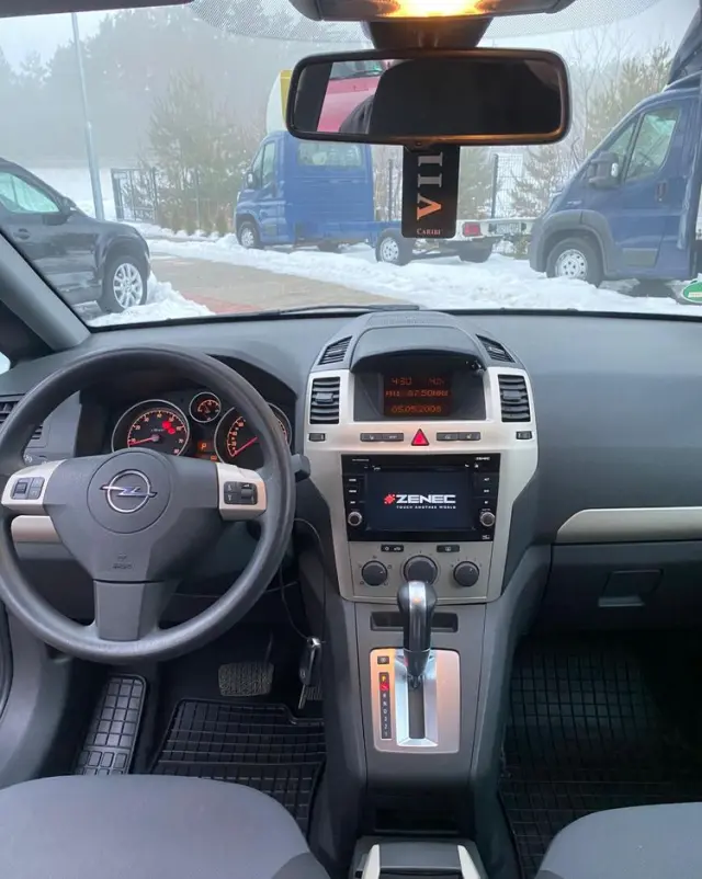 OPEL Zafira 2.2 Automatik Edition