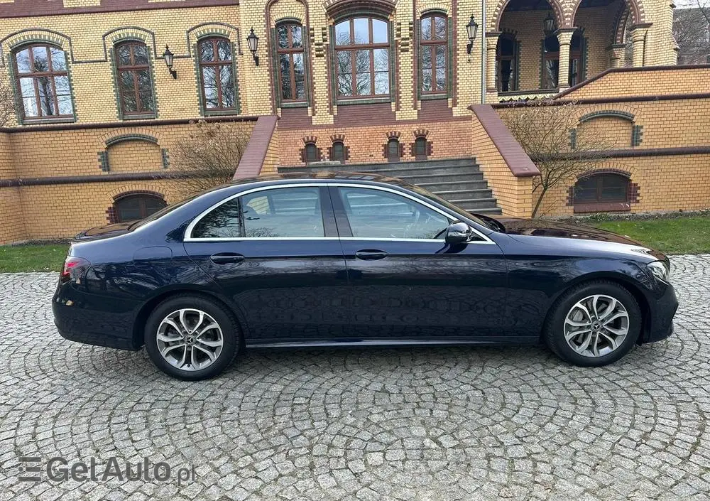 MERCEDES-BENZ Klasa E 220 d 4-Matic AMG