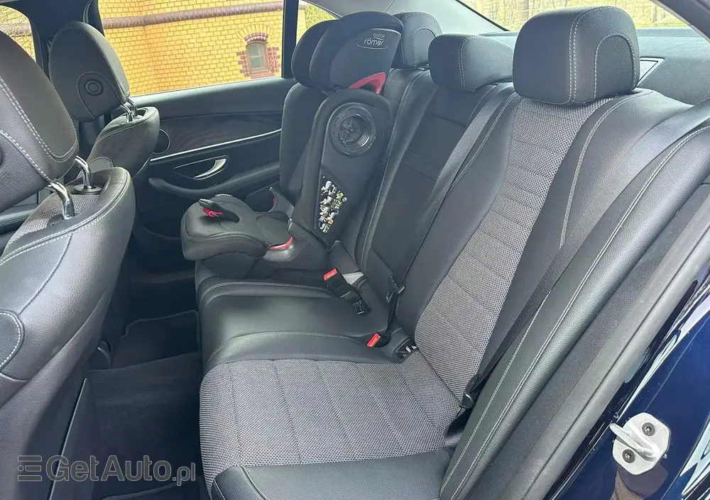 MERCEDES-BENZ Klasa E 220 d 4-Matic AMG