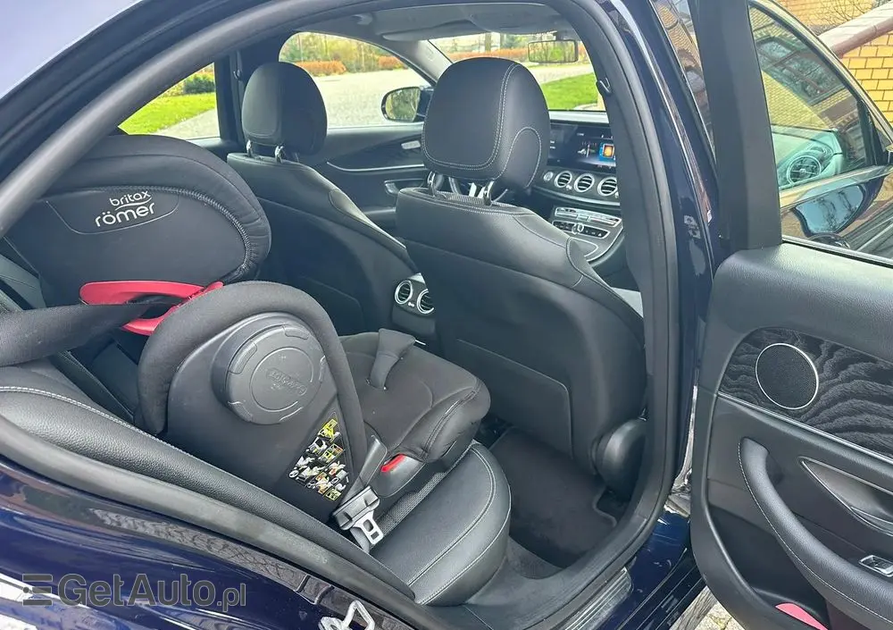 MERCEDES-BENZ Klasa E 220 d 4-Matic AMG