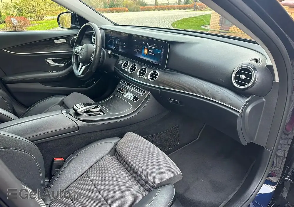 MERCEDES-BENZ Klasa E 220 d 4-Matic AMG
