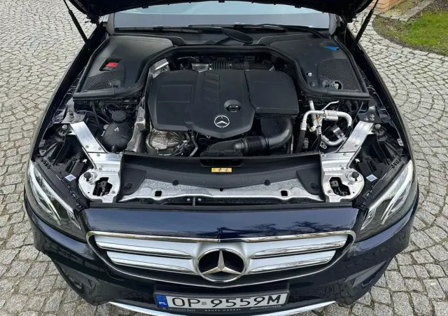MERCEDES-BENZ Klasa E 220 d 4-Matic AMG