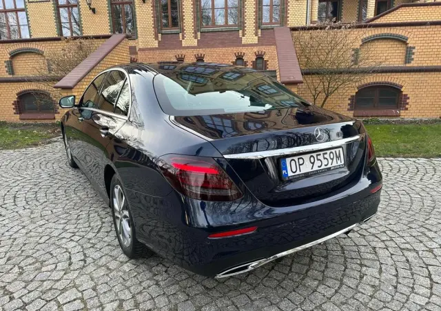 MERCEDES-BENZ Klasa E 220 d 4-Matic AMG