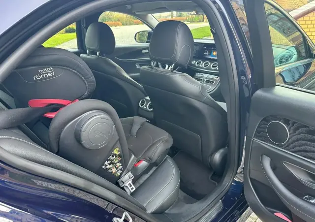 MERCEDES-BENZ Klasa E 220 d 4-Matic AMG