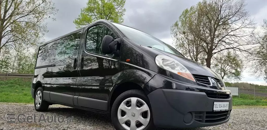 RENAULT Trafic 