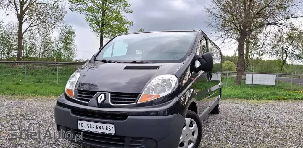 RENAULT Trafic 