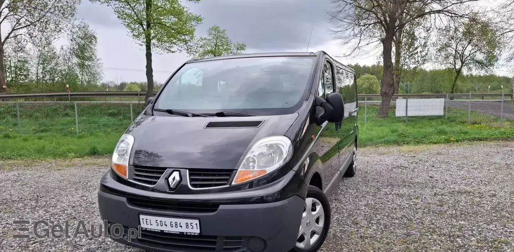 RENAULT Trafic 