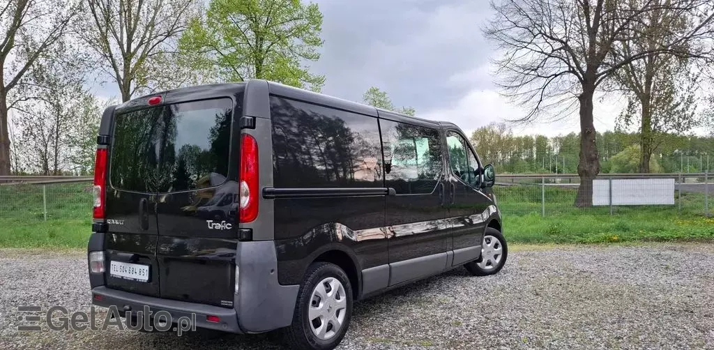 RENAULT Trafic 