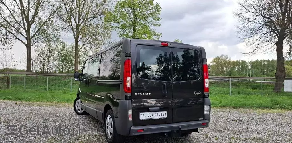 RENAULT Trafic 