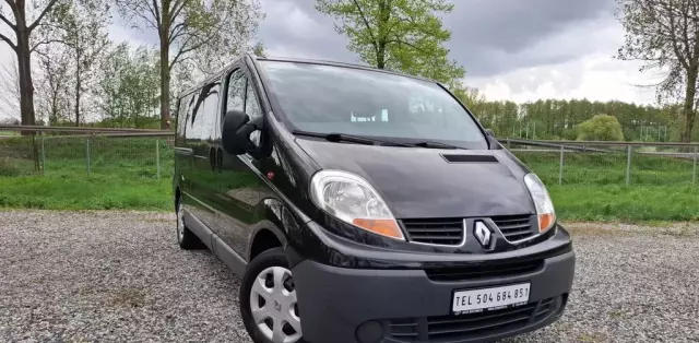 RENAULT Trafic 