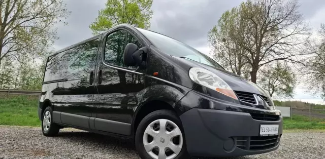 RENAULT Trafic 