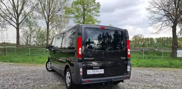 RENAULT Trafic 
